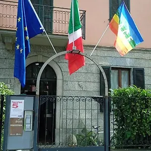 Gira Casa de hóspedes