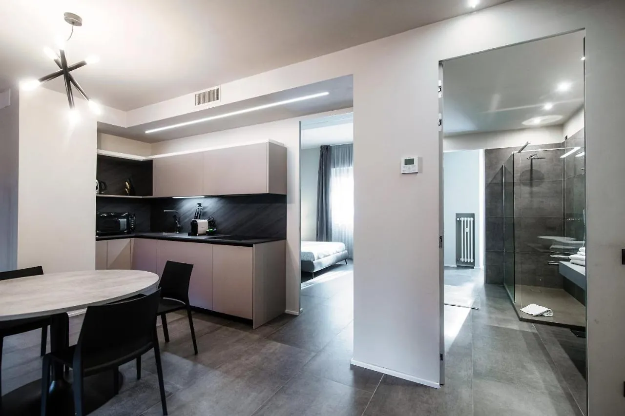 Apartment By The Lake - Downtown Como Italy